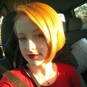 Meet your Posher, Kira